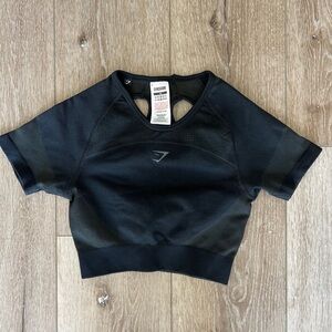 Gymshark Black Short Sleeve Crop Top sz. XS